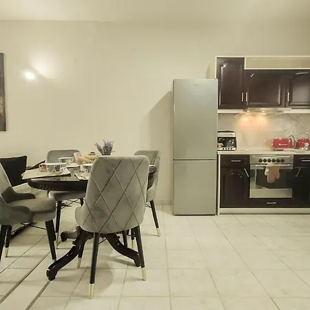 Spiros House * 罗达