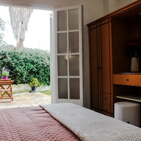 Spiros House * ロダ