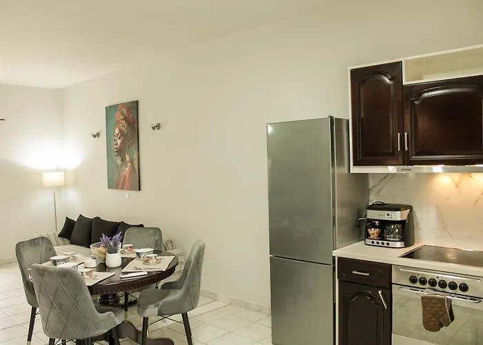 Spiros House 아파트